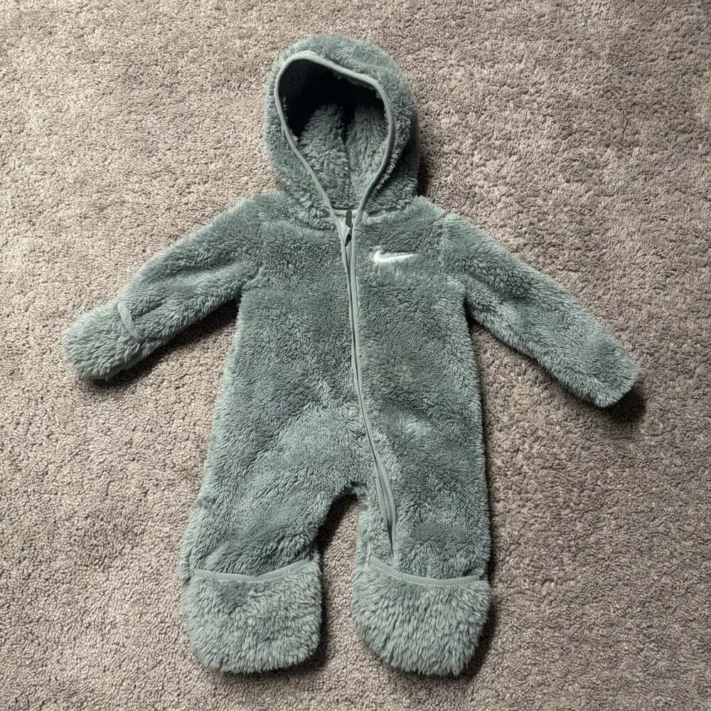 Nike Baby Hooded Sherpa Coverall Jumpsuit in Green, Size 3M